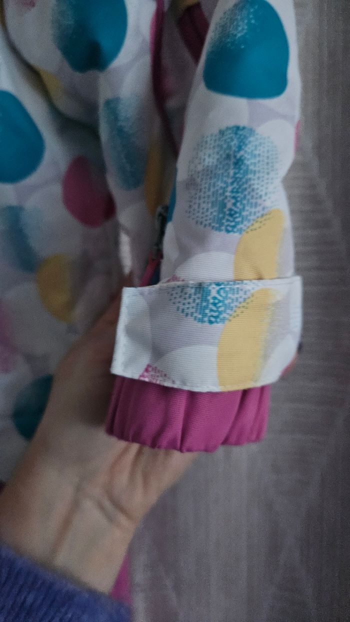 Combinaison de ski neuve 4 ans - photo numéro 7