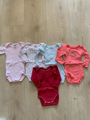 Lot 5 bodies ml bébé fille 12 mois