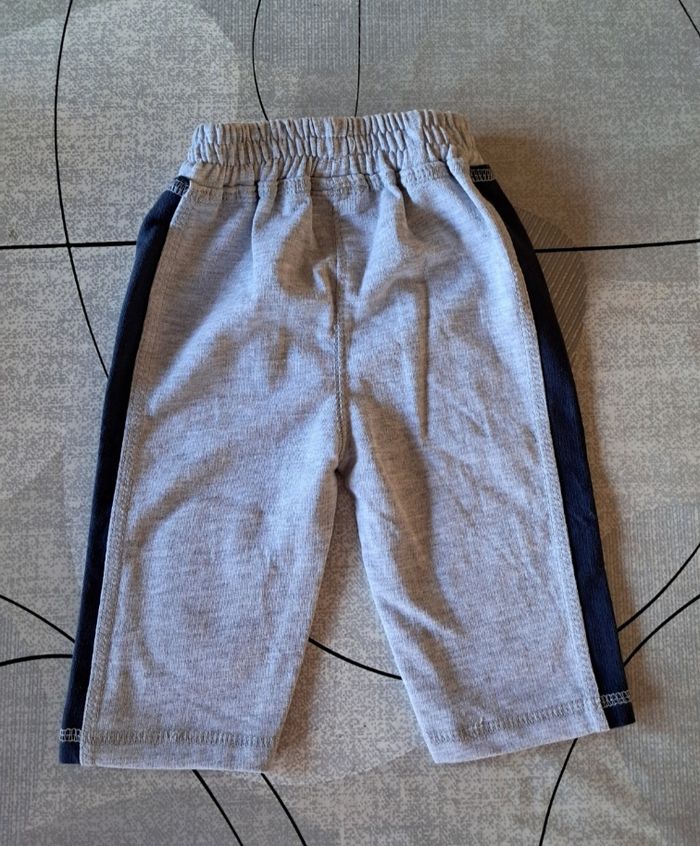 Ensemble Tee-shirt et pantalon jogging NEUFS  garçon  1 / 3 mois - photo numéro 5