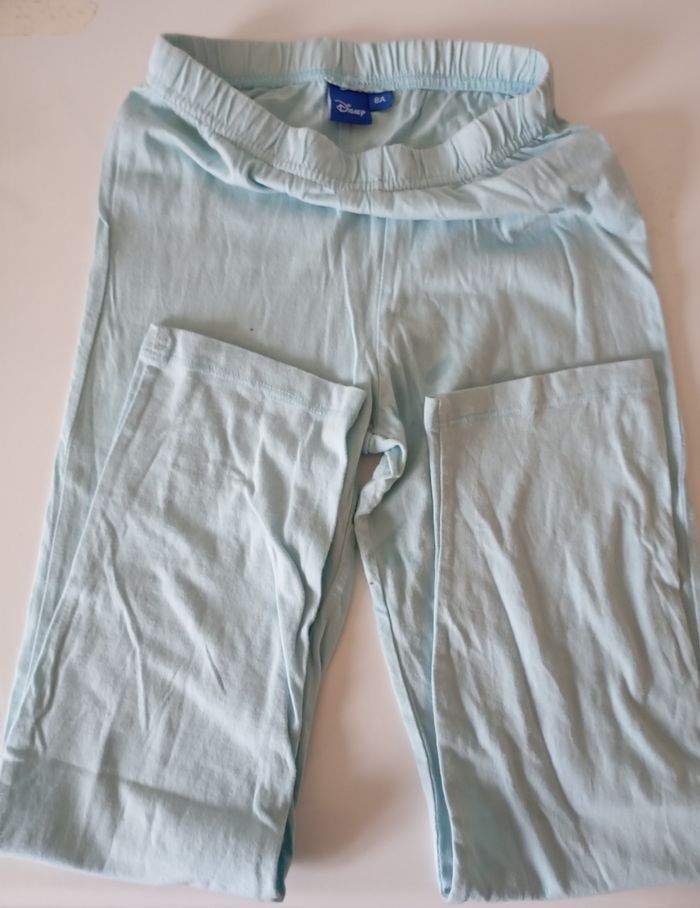 Pyjama 2 pièces. 8 ans . Coton blanc et bleu turquoise clair . Disney Reine des Neiges. Elsa et Anna. Très bon état. - photo numéro 8
