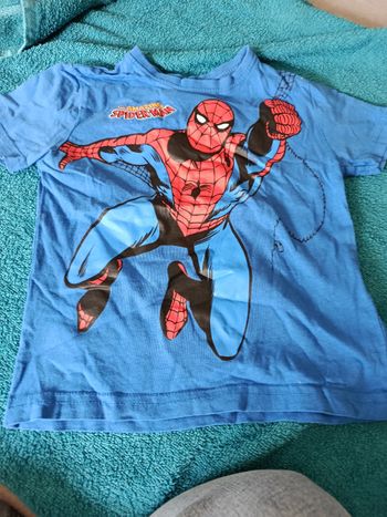 Tee shirt spiderman