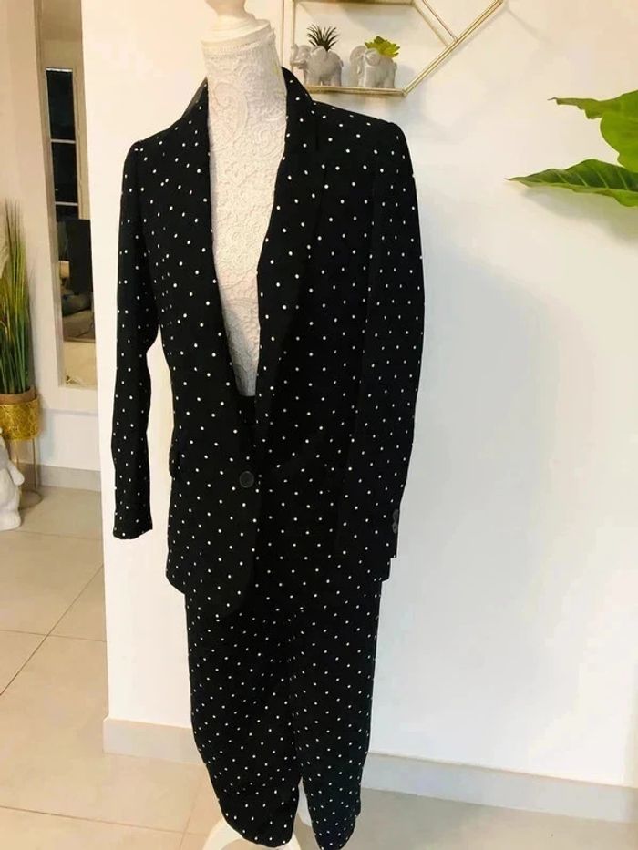 Ensemble tailleur pantalon / blazer neuf Zara taille S - photo numéro 3