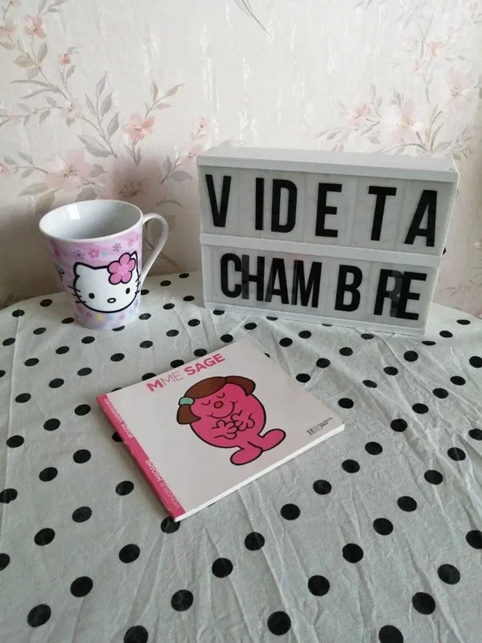 Livre mme sage de monsieur madame / hachette jeunesse