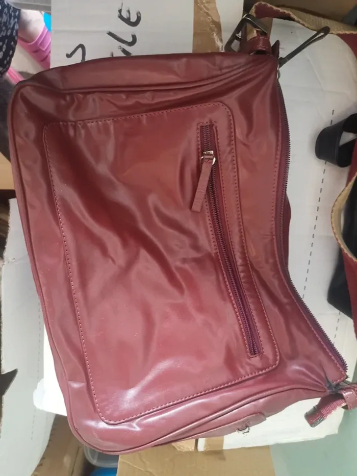 Joli sac bordeaux