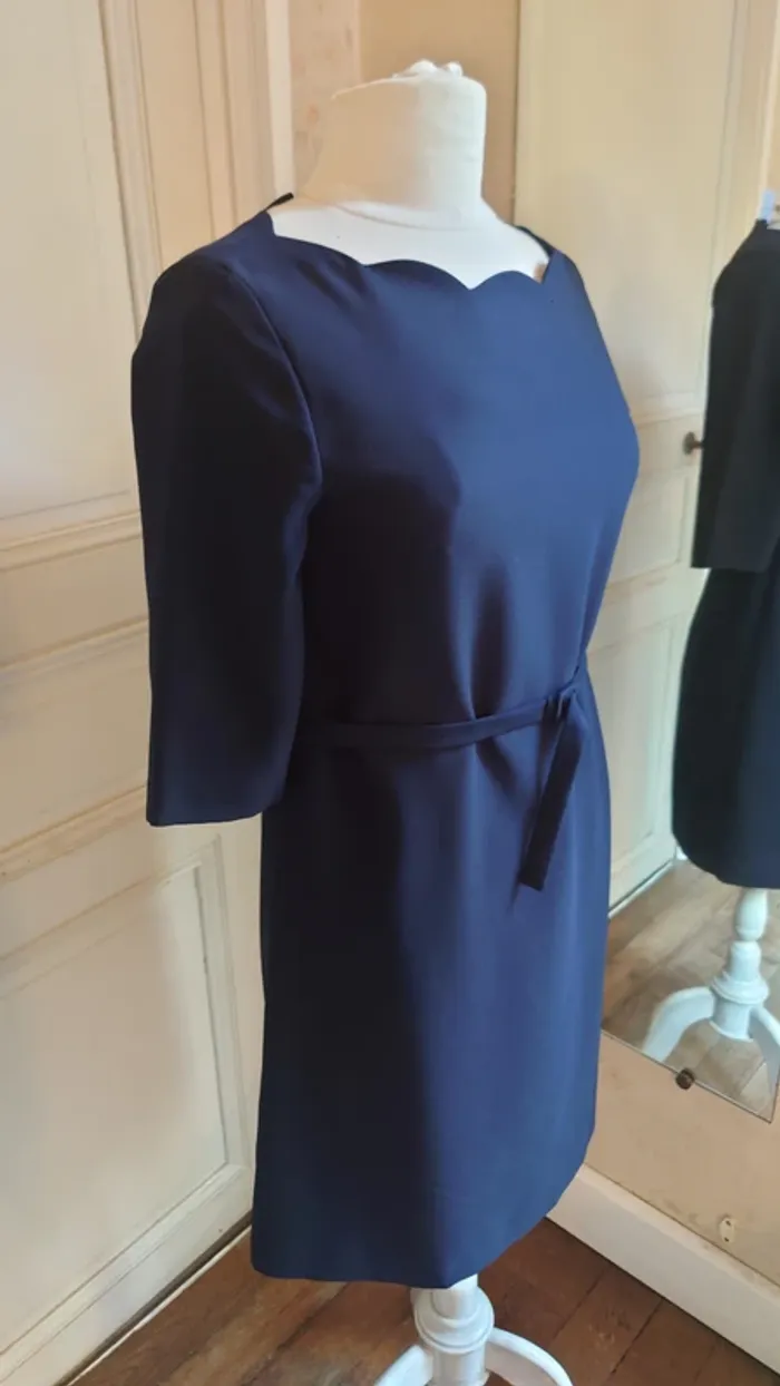 Robe noire Claudie Pierlot T36 - photo numéro 2