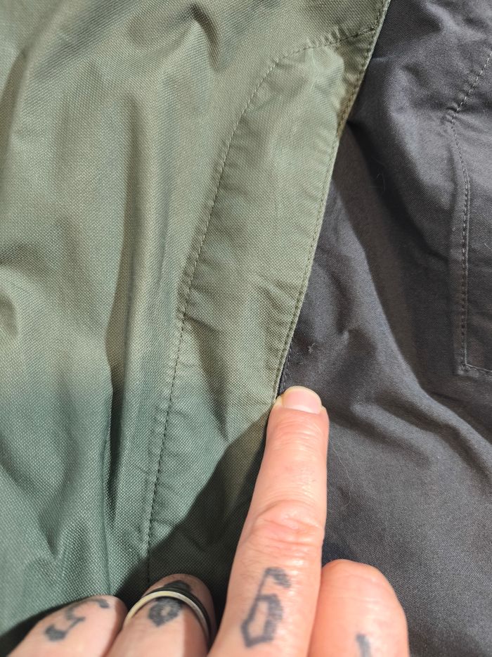 Veste the North face, taille S, kaki et noir, très bon état, - photo numéro 5