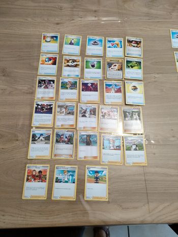 Lot 28cartes dresseurs pokémon