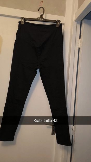 Pantalon de grossesse taille 42