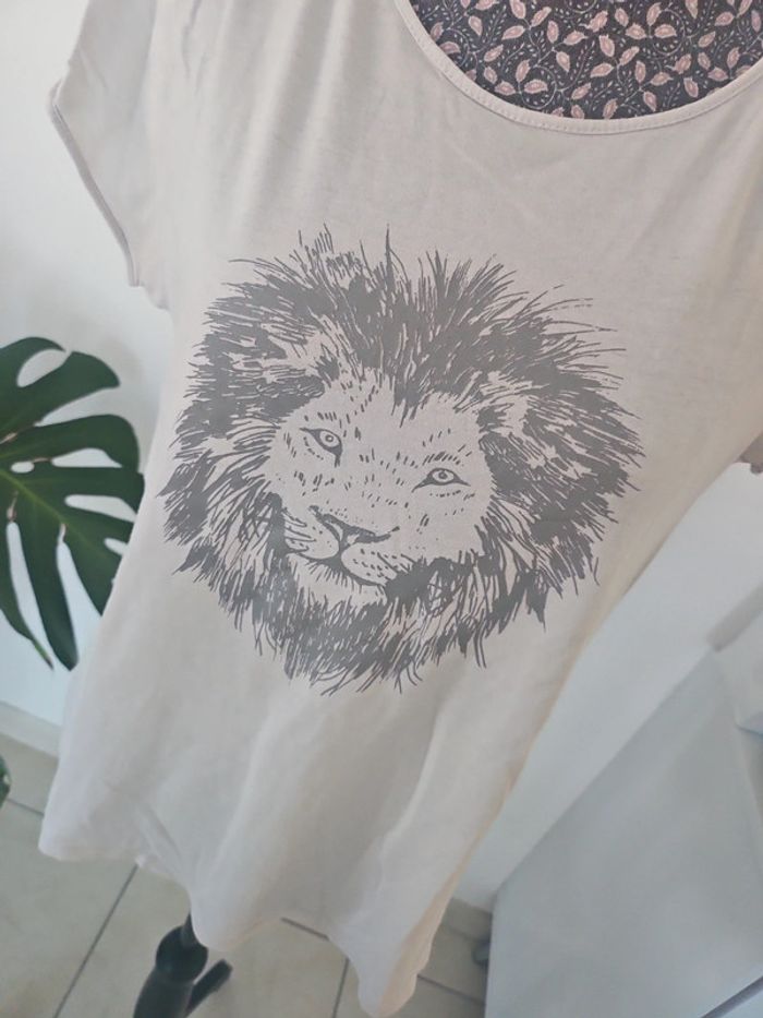T-shirt marque Inconnu - photo numéro 2