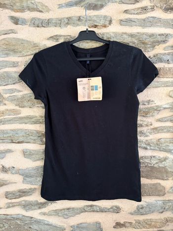 T-shirt noir, taille S de la marque Neutral