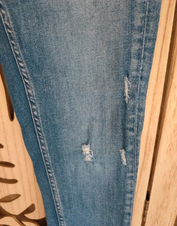 Jean skinny 7/8 ème bas effilés T 38 Zara - photo numéro 7