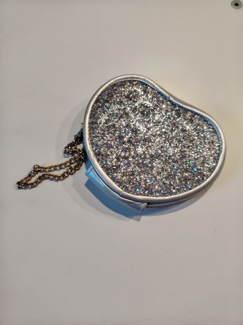 Porte monnaie coeur argenté