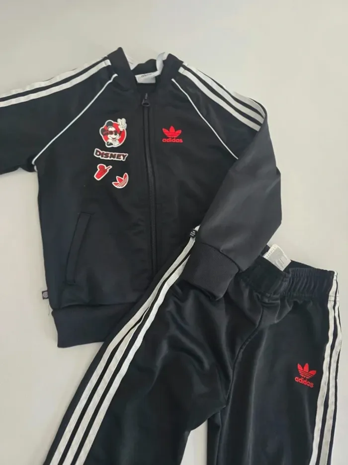 Ensemble jogging Adidas disney - photo numéro 2