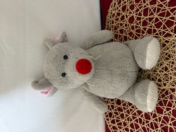 doudou rat , souris nez rouge