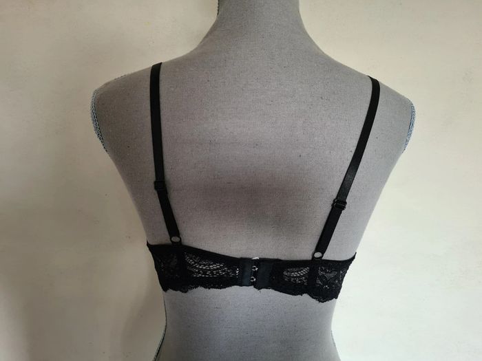 Soutien gorge - photo numéro 5