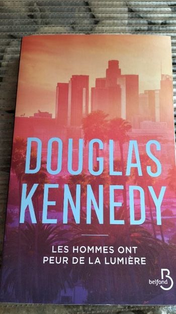 📚Les Hommes ont peur de la Lumière 📚