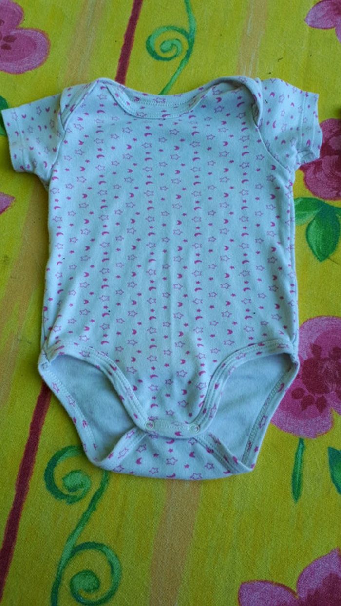 2 bodys - photo numéro 2