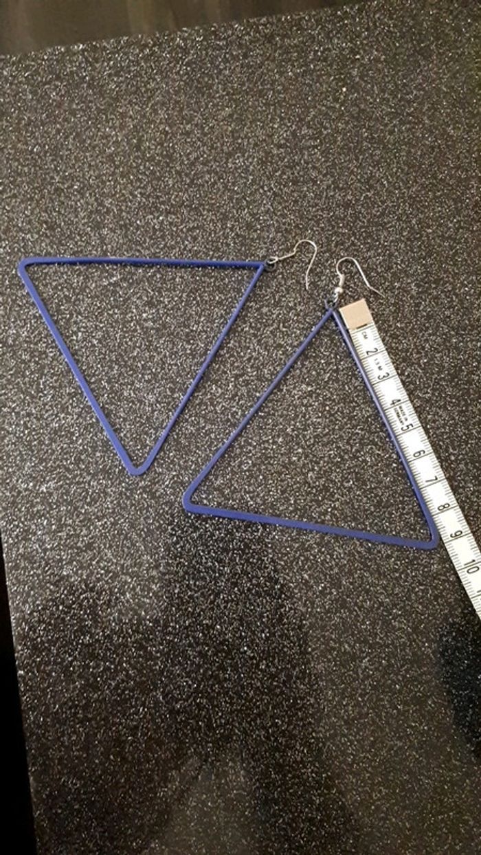 Grandes boucles d oreilles triangles - photo numéro 2
