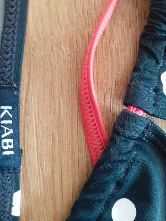 Maillot 2 pièces Kiabi 6/8 ans Très bon état - photo numéro 2