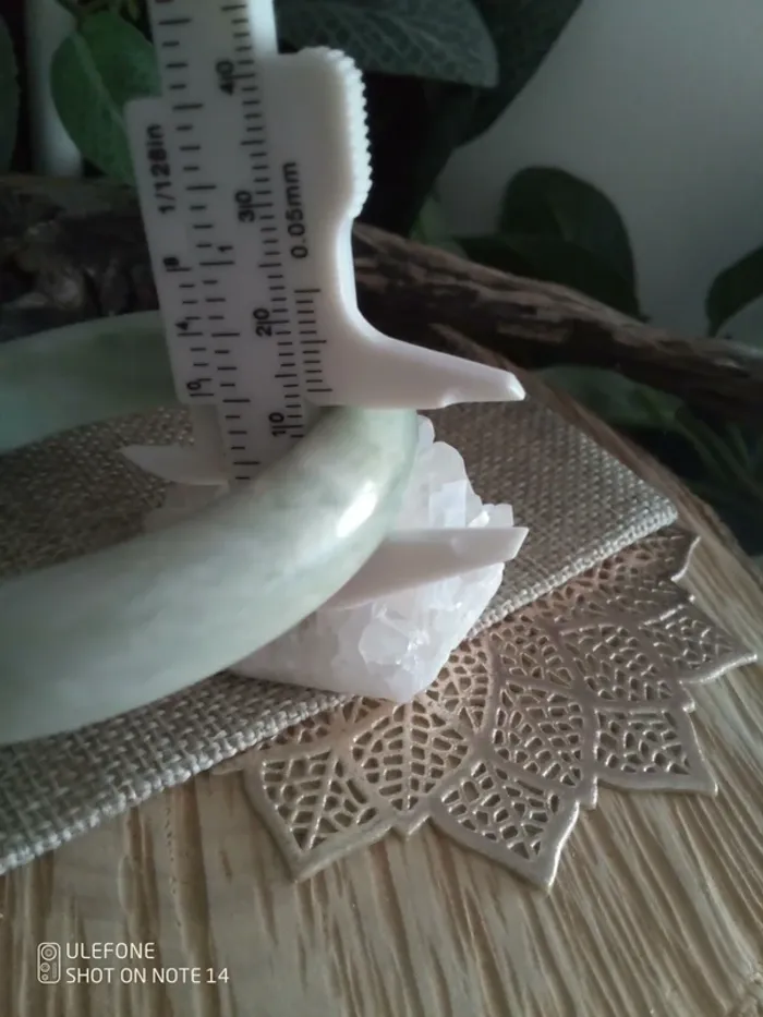 Bracelet jonc de jade pierre naturelle - photo numéro 3