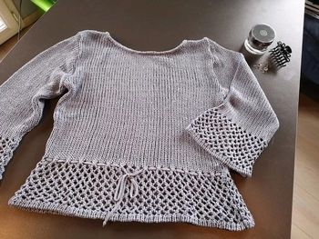 Pull maille ajourée bleu