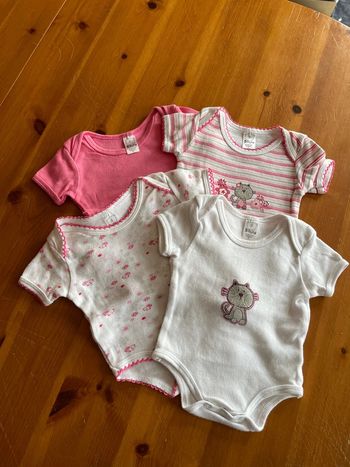 Lot de 4 bodies fille