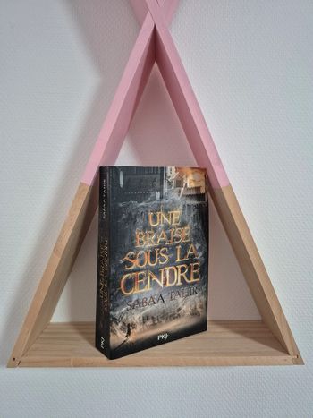 Une braise sous la cendre Sabaa Tahir