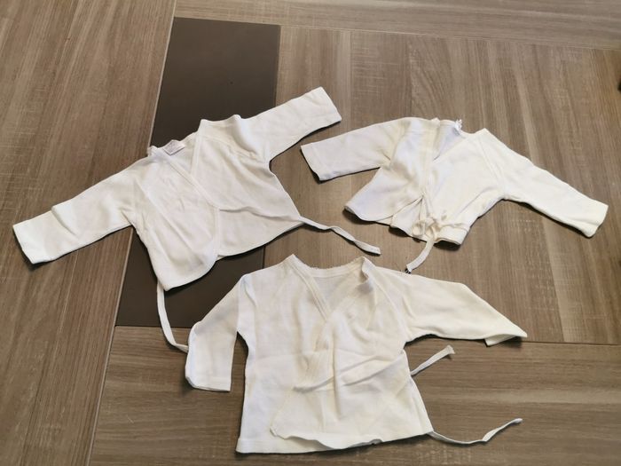 Lot de 3 vestes en 6 mois