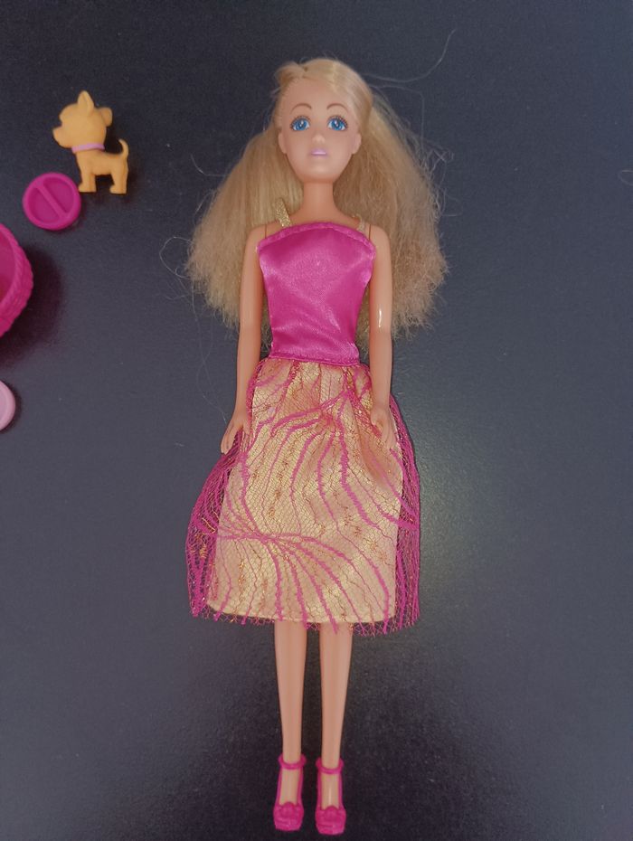 Poupée type Barbie - photo numéro 4