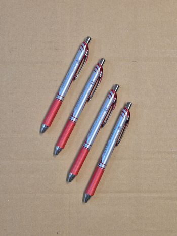 Lot 4 stylos Pentel Energel rouges
