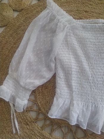 Haut blanc à plumetis Jennyfer Taille S En très bon état