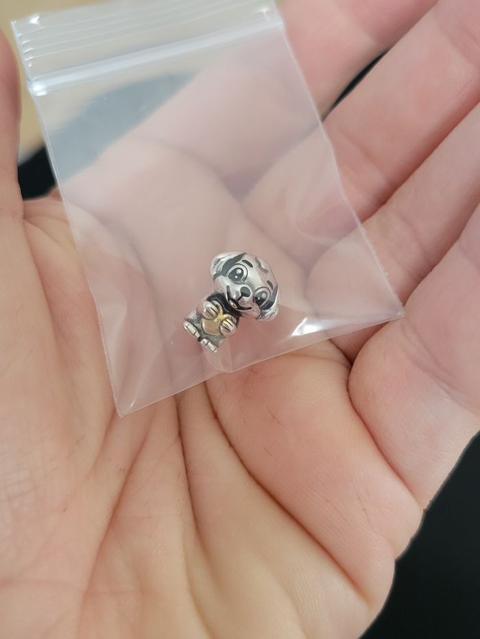 Charms chien petit coeur argent