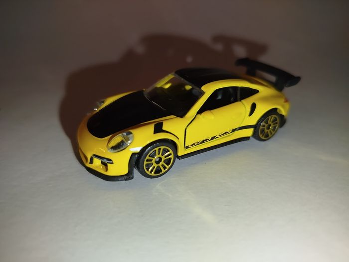 Majorette Porsche 911 GT3 RS - photo numéro 4