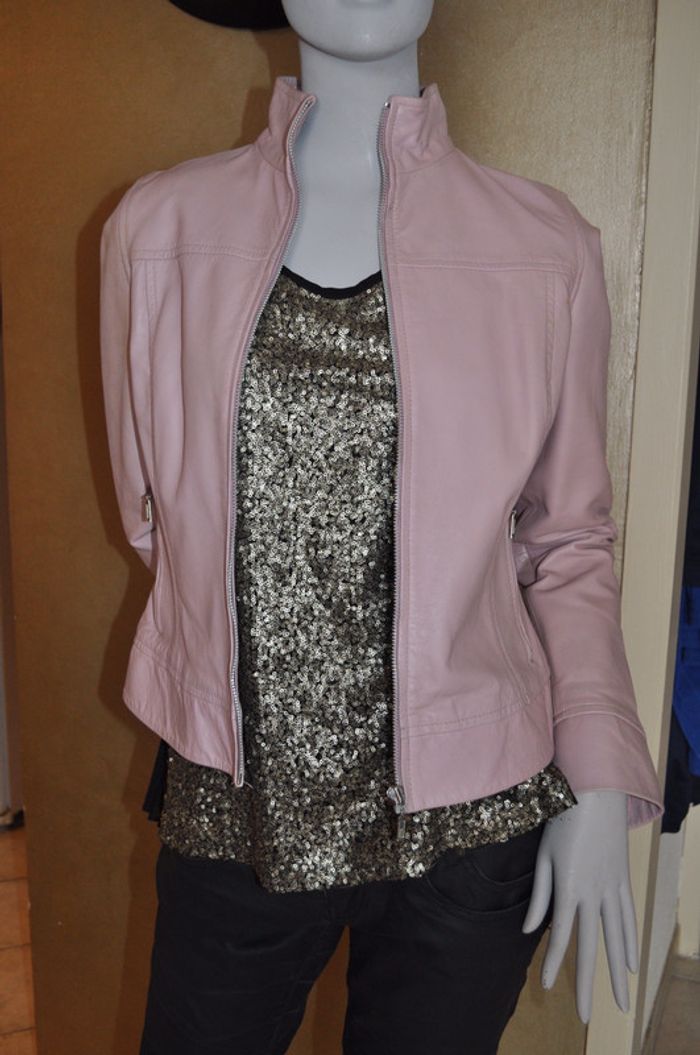 Veste en cuir rose pâle - photo numéro 3