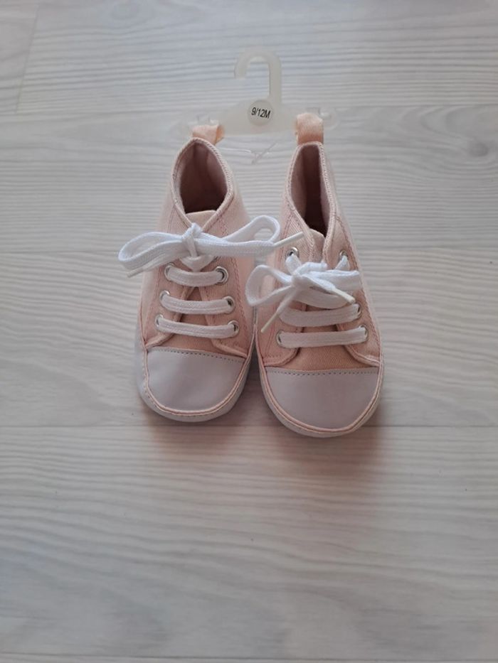 Chaussures bébé fille 9-12 mois