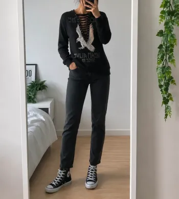 Pull avec laçage motif aigle - Forever 21