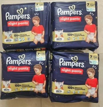 4 paquets de couches pampers pants night taille 7