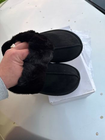Mules fourrées / chaussons - neuf 38