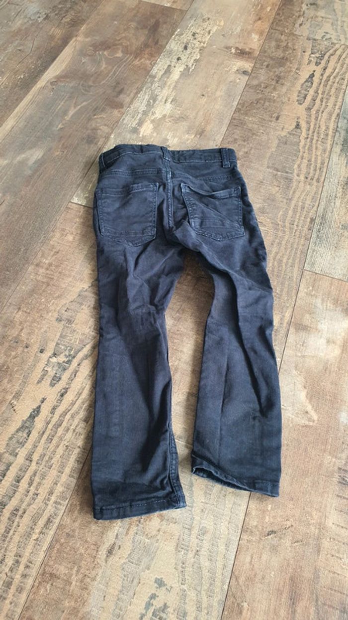 T-shirt kiabi 3 ans en très bon état - photo numéro 4