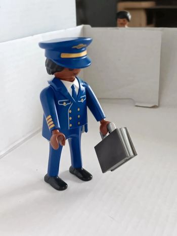 Pilote d'avion commandant de bord playmobil