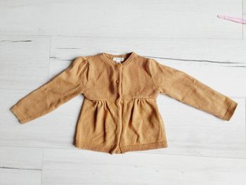 Vêtement fille gilet moutarde Vert Baudet 3 ans