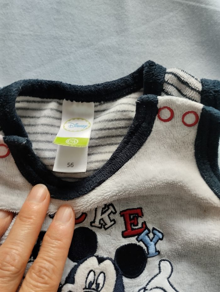 Salopette velours Mickey taille 3 mois - photo numéro 4