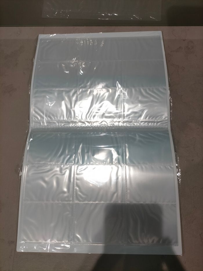 Classeur pour 540 cartes Pokémon - photo numéro 3