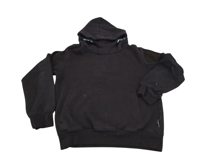 Pull noir
