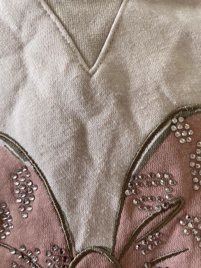 Pull Minnie disney 5/6 ans - photo numéro 3