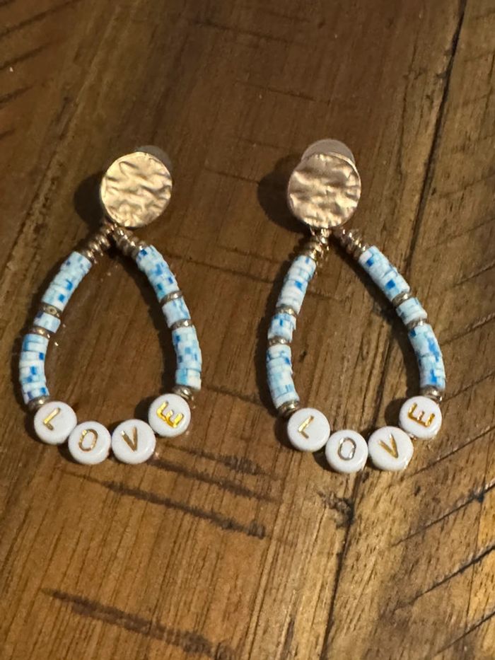 Boucles d’oreilles perles love coquillage acier inoxydable or