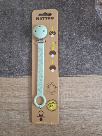 Attache tétine nattou neuf