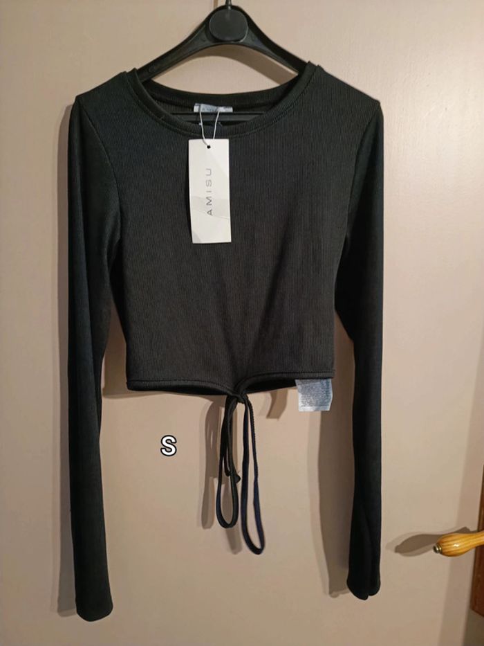 Haut court noir femme taille S