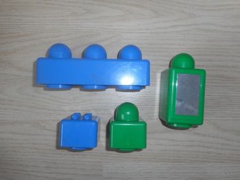 Lot 4 pièces de Lego Duplo vintage