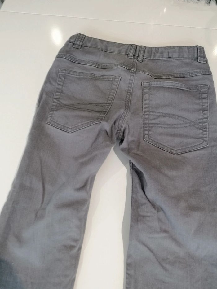 Jeans gris T 10 ans 👦🏻 - photo numéro 5
